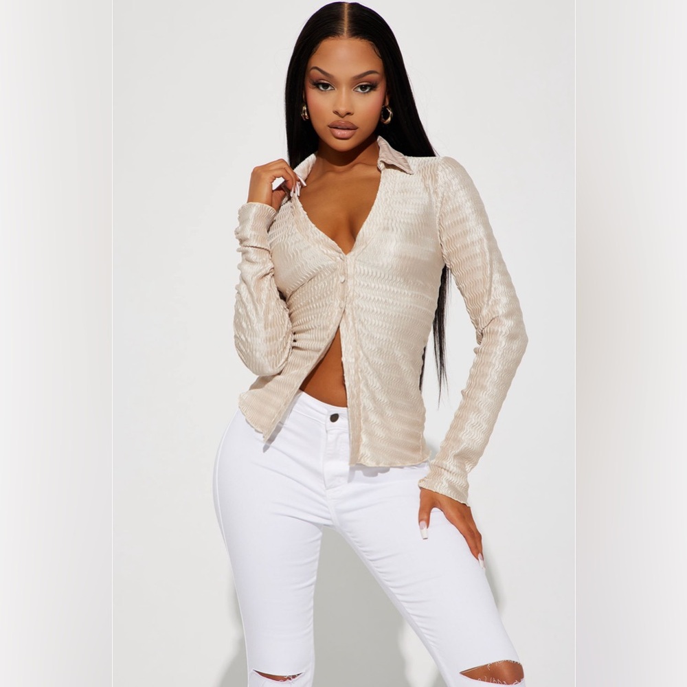 Fashion Nova Feel My love plisse top